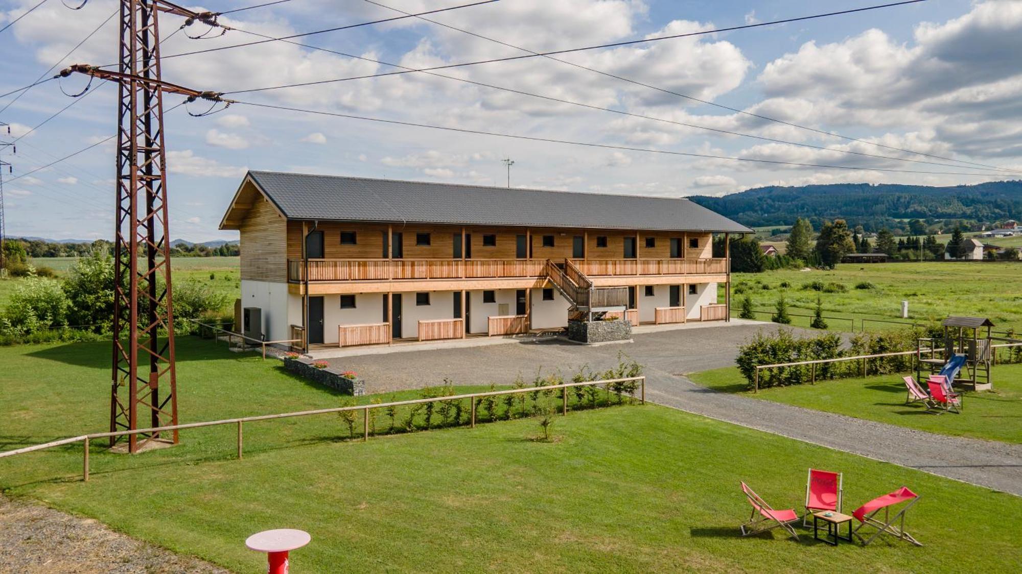 Sport Hotel Becva วาลาชเก เมซิริชี ภายนอก รูปภาพ